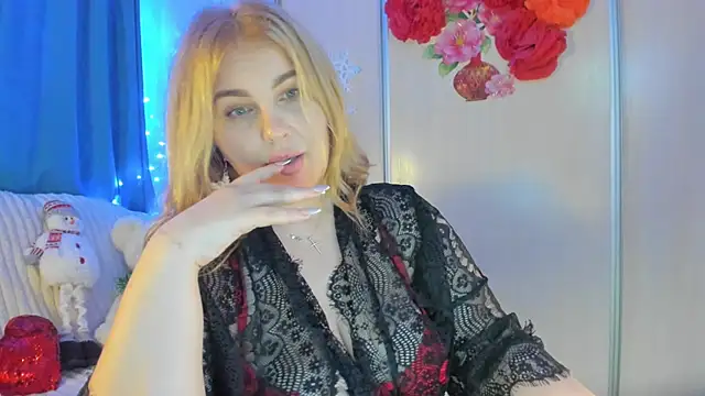 CoraSwon online show from January 2, 2025, 7:18 pm