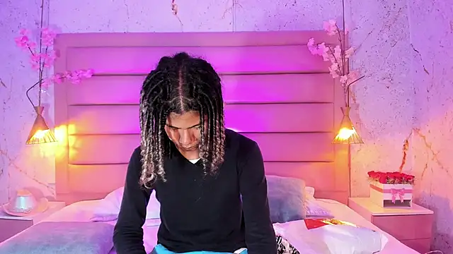 Maxim-Walker online show from September 23, 2025, 2:36 am