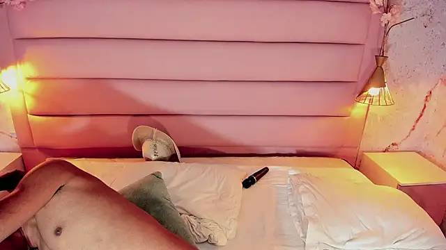 Maxim-Walker online show from September 30, 2025, 3:06 pm