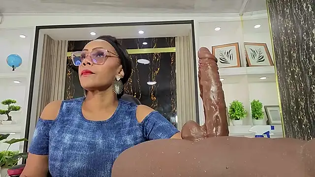 AmberNix online show from April 8, 2026, 1:55 pm