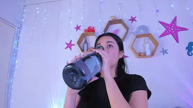 Emiily Parkerr online show from October 10, 2025, 3:16 am