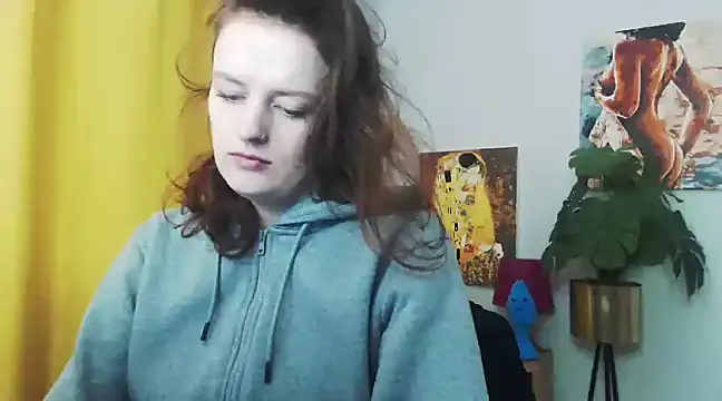 juicyNadine online show from December 4, 2024, 6:22 am