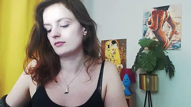 juicyNadine online show from December 9, 2024, 12:30 pm