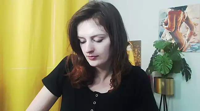 juicyNadine online show from December 16, 2024, 12:27 pm