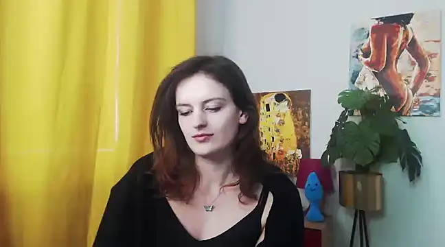 juicyNadine online show from December 17, 2024, 9:28 am