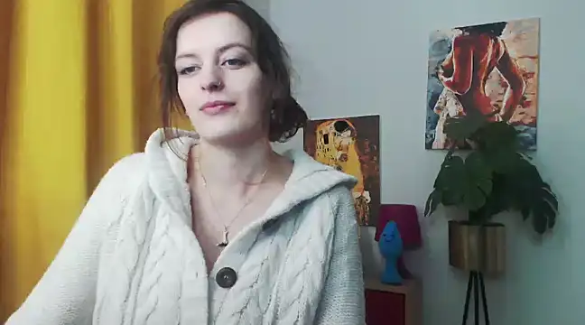 juicyNadine online show from January 8, 2025, 6:20 am