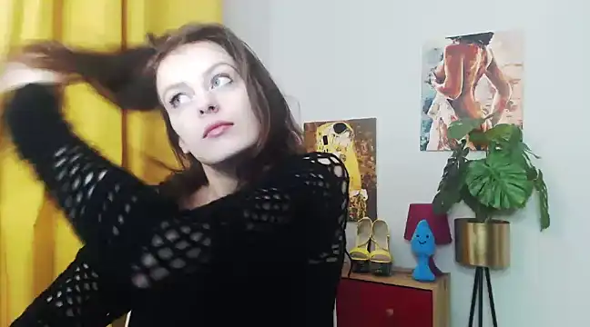 juicyNadine online show from January 18, 2025, 7:28 am