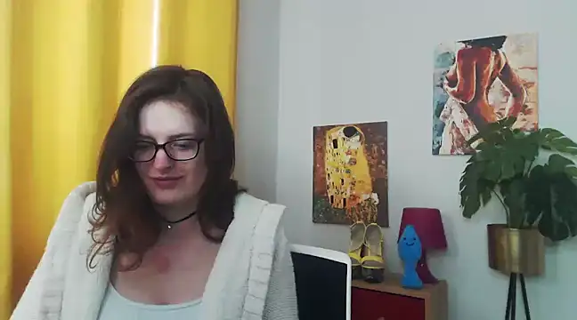 juicyNadine online show from January 24, 2025, 12:41 pm