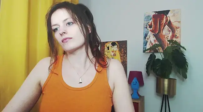 juicyNadine online show from February 6, 2025, 9:11 am