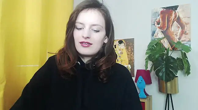 juicyNadine online show from February 17, 2025, 9:24 am