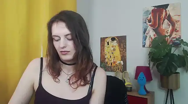 juicyNadine online show from March 12, 2025, 12:26 pm