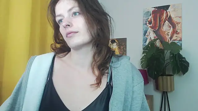 juicyNadine online show from September 9, 2025, 4:45 am