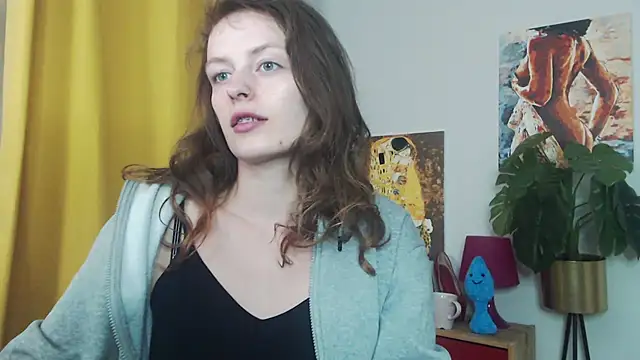 juicyNadine online show from September 22, 2025, 4:36 am