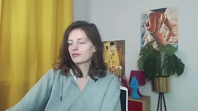 juicyNadine online show from September 29, 2025, 5:01 am