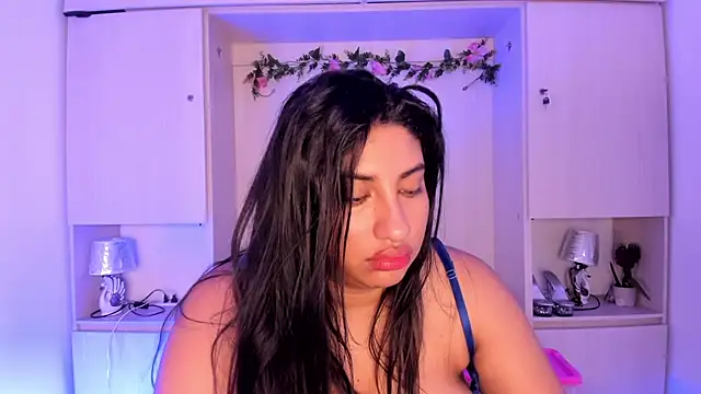 CANDYGABYY online show from July 8, 2026, 8:13 pm
