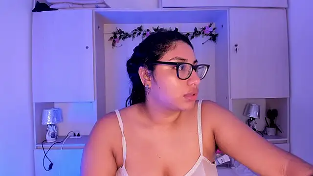 CANDYGABYY online show from July 10, 2026, 8:11 pm