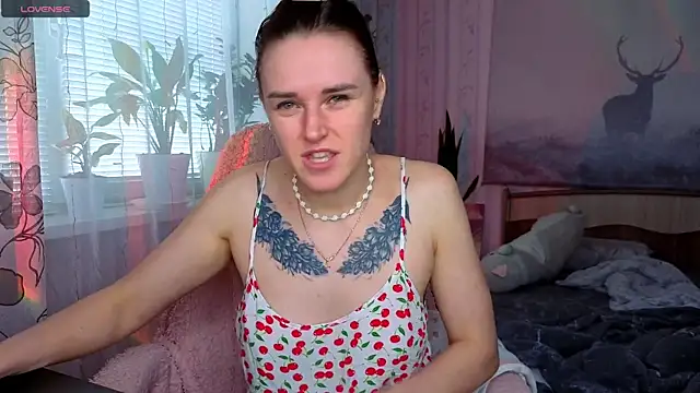 Snapshot of Bella__Swoon chatting on May 16, 2026, 4:20 am Bella Swoon online show from May 16, 2026, 4:20 am