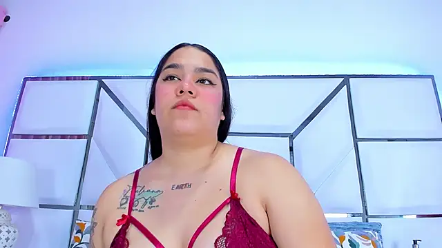 Snapshot of RileySweett chatting on February 22, 2025, 11:24 am RileySweett online show from February 22, 2025, 11:24 am