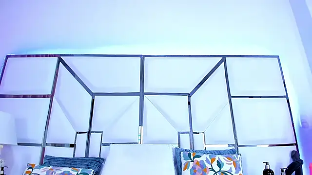 Snapshot of RileySweett chatting on February 25, 2025, 11:30 am RileySweett online show from February 25, 2025, 11:30 am