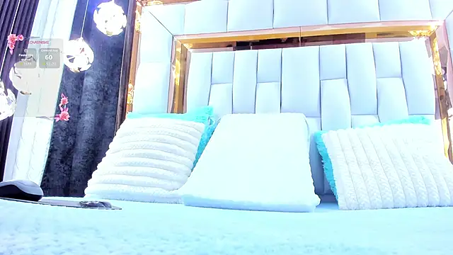 Snapshot of RileySweett chatting on February 25, 2026, 11:42 am RileySweett online show from February 25, 2026, 11:42 am