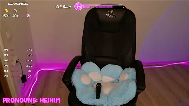 CuteYukiKun online show from January 1, 2025, 11:40 pm