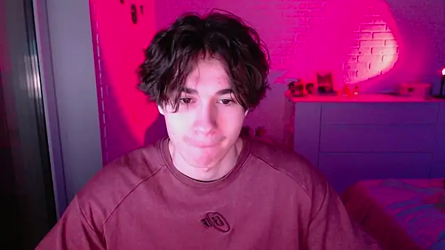 MarkusDean online show from April 21, 2026, 6:34 pm