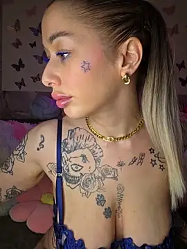 Chachou000 online show from March 31, 2026, 3:23 pm