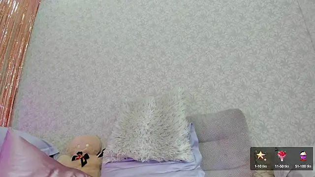 crystalnut online show from December 22, 2024, 7:22 am