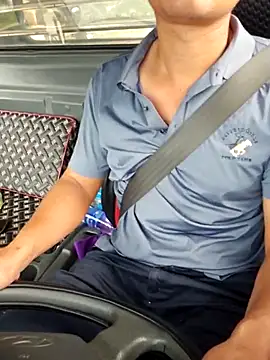 Vanilahirl online show from October 8, 2025, 3:04 am