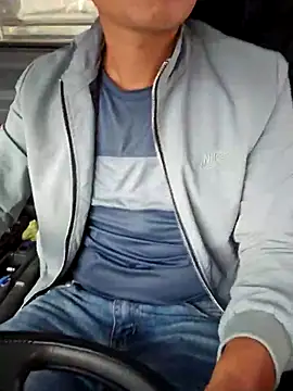 Vanilahirl online show from November 4, 2025, 5:50 am