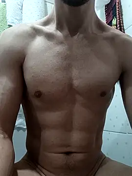 Snapshot of Kaue007 chatting on October 21, 2025, 12:39 pm Kaue007 online show from October 21, 2025, 12:39 pm