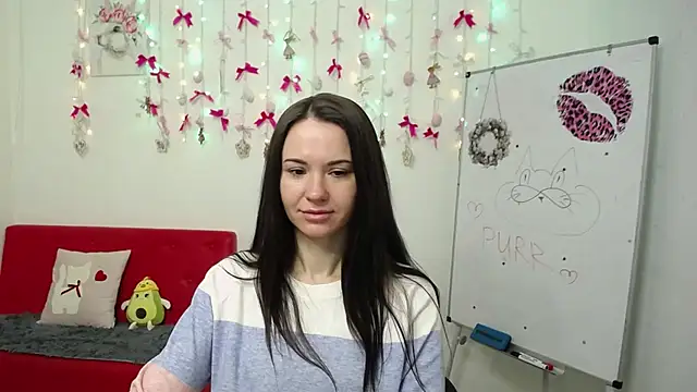 KaraCriegs online show from March 31, 2026, 5:46 pm