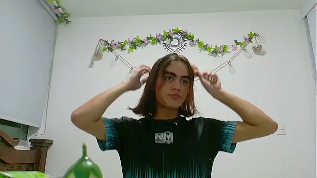 Liam Taylor online show from December 2, 2024, 4:42 am