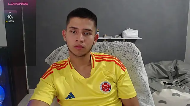 Snapshot of harold_18_ chatting on January 24, 2025, 8:00 pm harold 18 online show from January 24, 2025, 8:00 pm