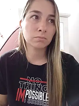 Iris love18 online show from November 19, 2025, 9:37 pm