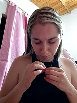 Iris love18 online show from February 14, 2026, 2:30 am