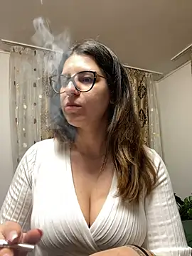 NadiraNoor online show from March 19, 2026, 11:42 pm