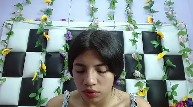 Snapshot of arianaa_tompsoon chatting on January 29, 2025, 2:30 am arianaa tompsoon online show from January 29, 2025, 2:30 am