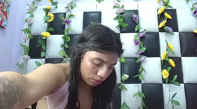 Snapshot of arianaa_tompsoon chatting on March 2, 2025, 11:29 am arianaa tompsoon online show from March 2, 2025, 11:29 am