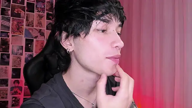 Snapshot of liamelf chatting on October 13, 2025, 6:13 am liamelf online show from October 13, 2025, 6:13 am