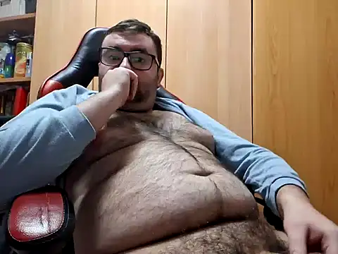 Javier bear online show from December 11, 2024, 10:49 pm