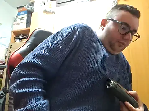 Javier bear online show from December 24, 2024, 3:05 pm