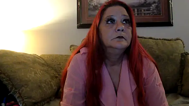 LexxiLeeds online show from October 12, 2025, 10:25 am