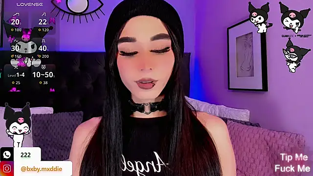 kimMaddiee online show from October 11, 2025, 6:01 am