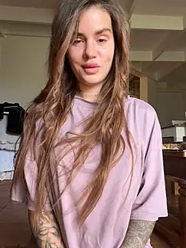 EmiliaCatalina online show from March 12, 2025, 4:56 pm