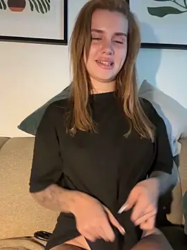 EmiliaCatalina online show from September 8, 2025, 8:41 pm