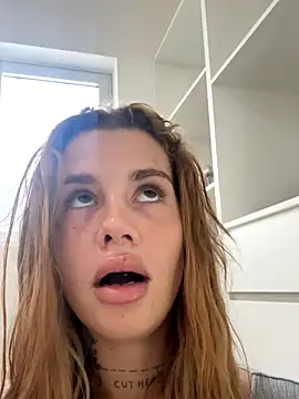 EmiliaCatalina online show from October 30, 2025, 6:41 pm