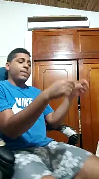 Snapshot of ElferXXX chatting on February 20, 2025, 5:23 am ElferXXX online show from February 20, 2025, 5:23 am