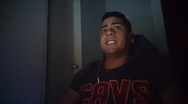 Snapshot of ElferXXX chatting on February 26, 2025, 4:25 am ElferXXX online show from February 26, 2025, 4:25 am