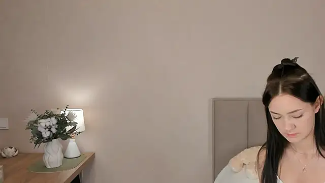 MaryLepson online show from September 26, 2025, 11:58 am